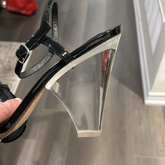 Stuart Weitzman Clear Lucite Heels Open Toe Black Strap Slingback Heels - Picture 12 of 15